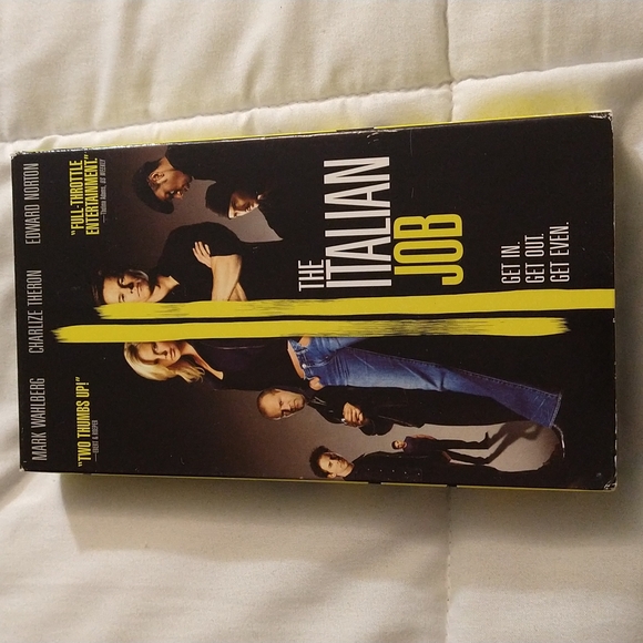 6/$15 The Italian Job vhr movie - Picture 2 of 4